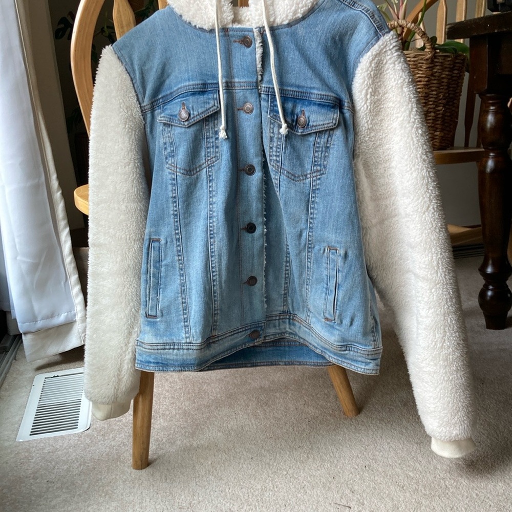 Maurice’s Denim and Sherpa Fleece Jacket Women’s Large